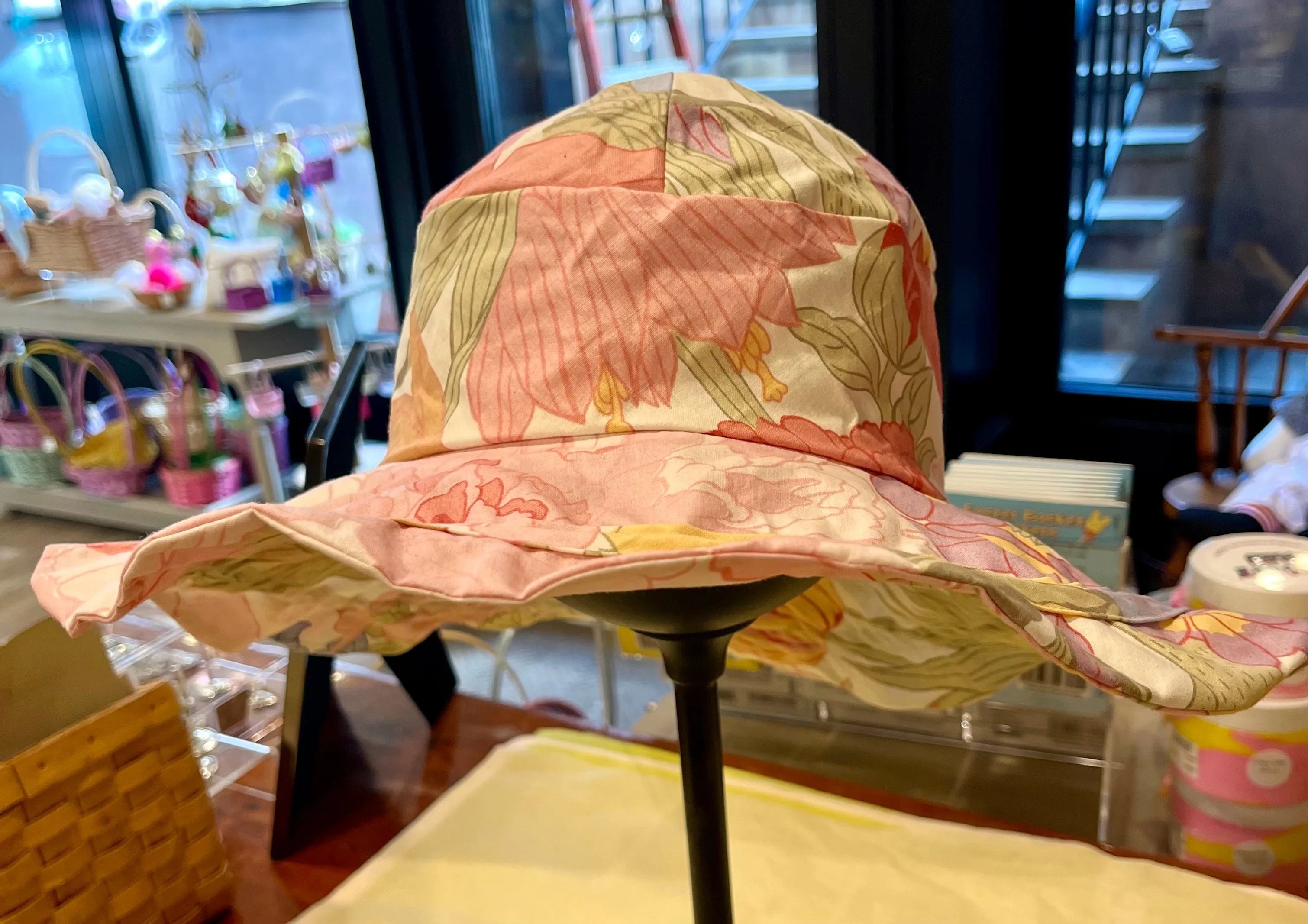 Pink Multi Colored Scalloped Edge Sun Hat